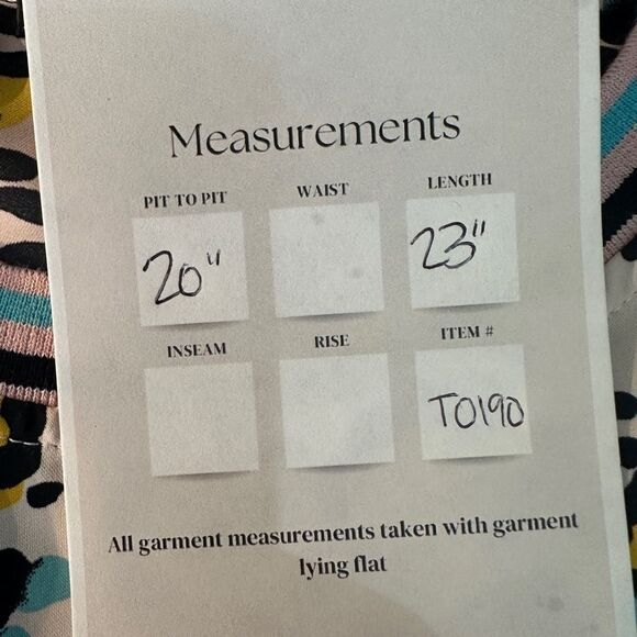 A.Z.I New York Colorful Animal Print Short Sleeve Top Size S - Picture 11 of 11